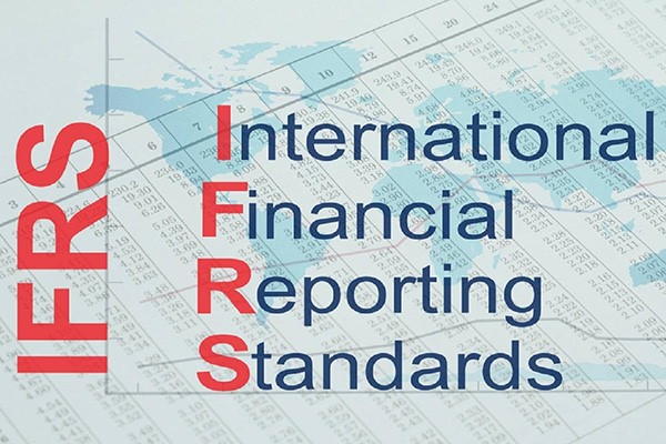 استانداردهای بین المللی گزارشگری مالی (IFRS) چیست؟