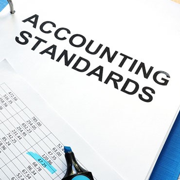 استانداردهای حسابداری چیست؟ هرآنچه باید در مورد اصول حسابداری بدانید