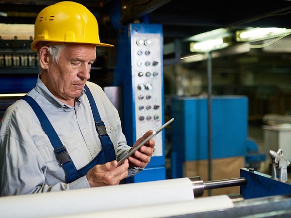 استخدام بازنشستگان